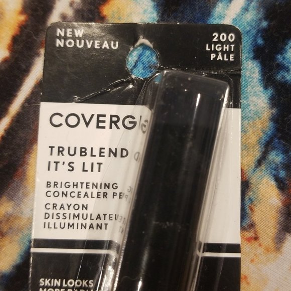 💄 5/$28 Covergirl Trublend Concealer Pen - Picture 2 of 3